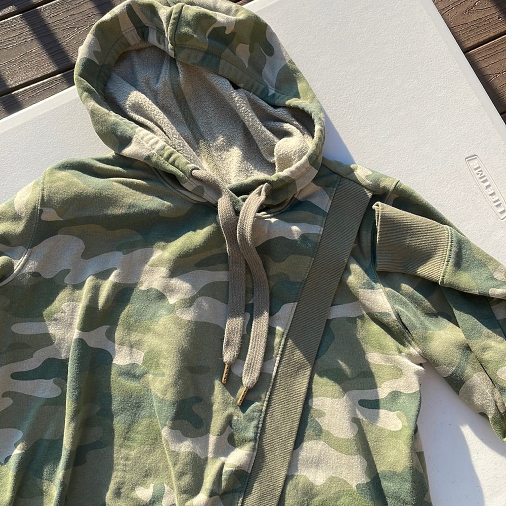C: EUC Old Navy Nursing Hoodie